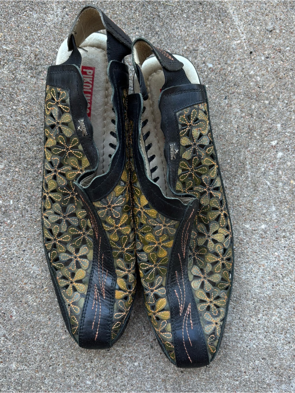 PIKOLINOS Black Loafers with Gold Floral Cutouts